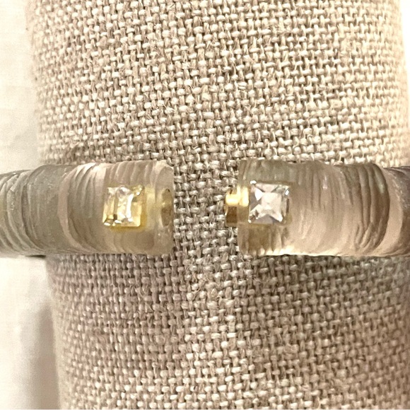 Alexis Bittar lucite hinged bracelet - Picture 6 of 11